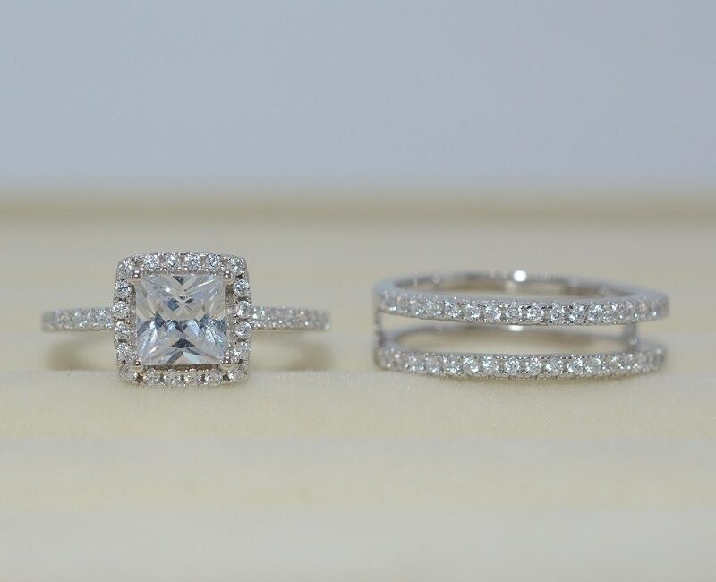 Simple Zircon Ring